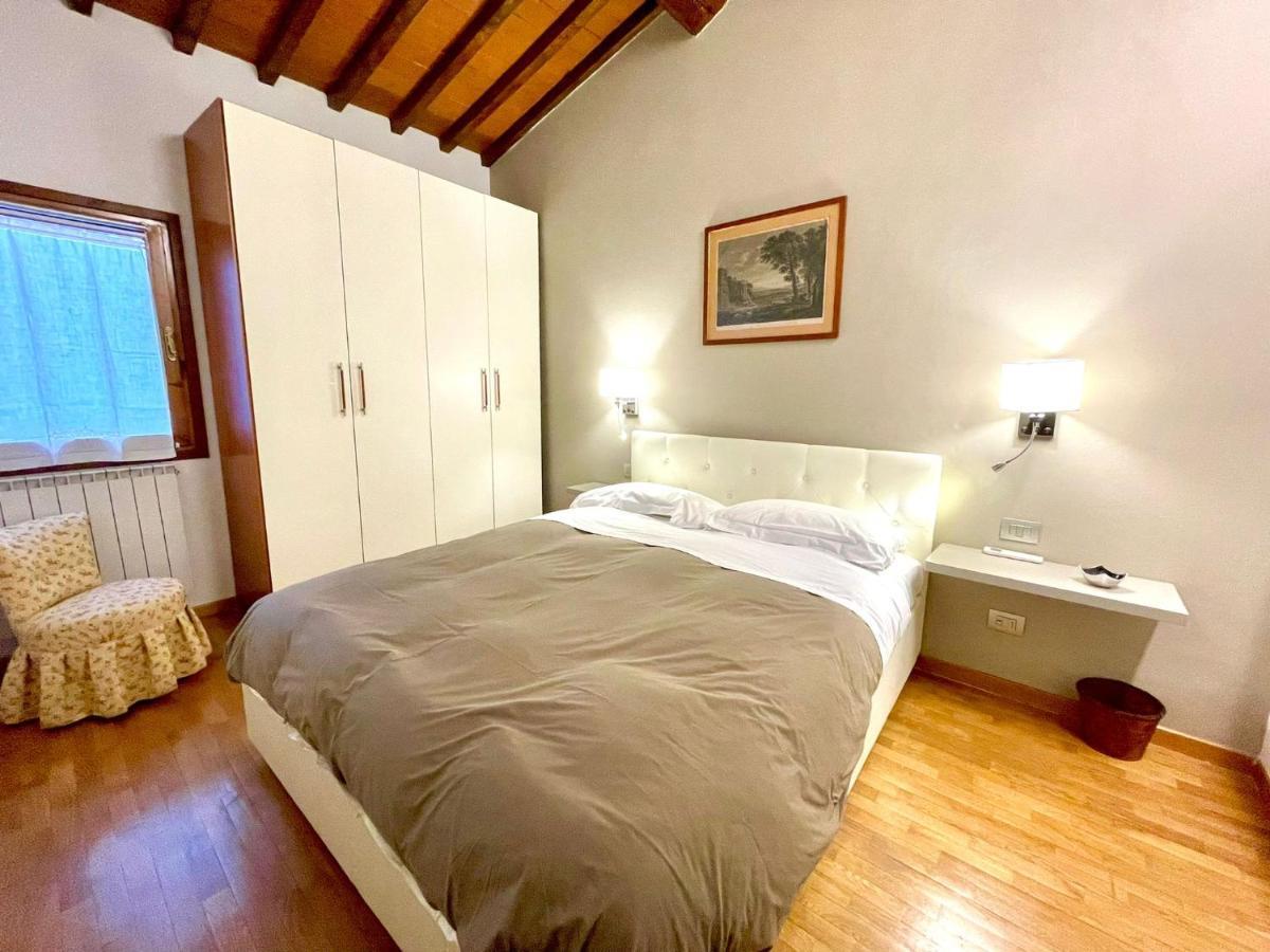 Charming In The Very Heart Of Appartamento *